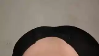 المحجبة ذات المؤخرة الكبيرة تصبح مقرفة في مشهد جنس شرجي صريح