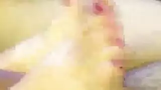 مقطع إباحي ساخن: رحلة توخان البرية مع قضيب كبير